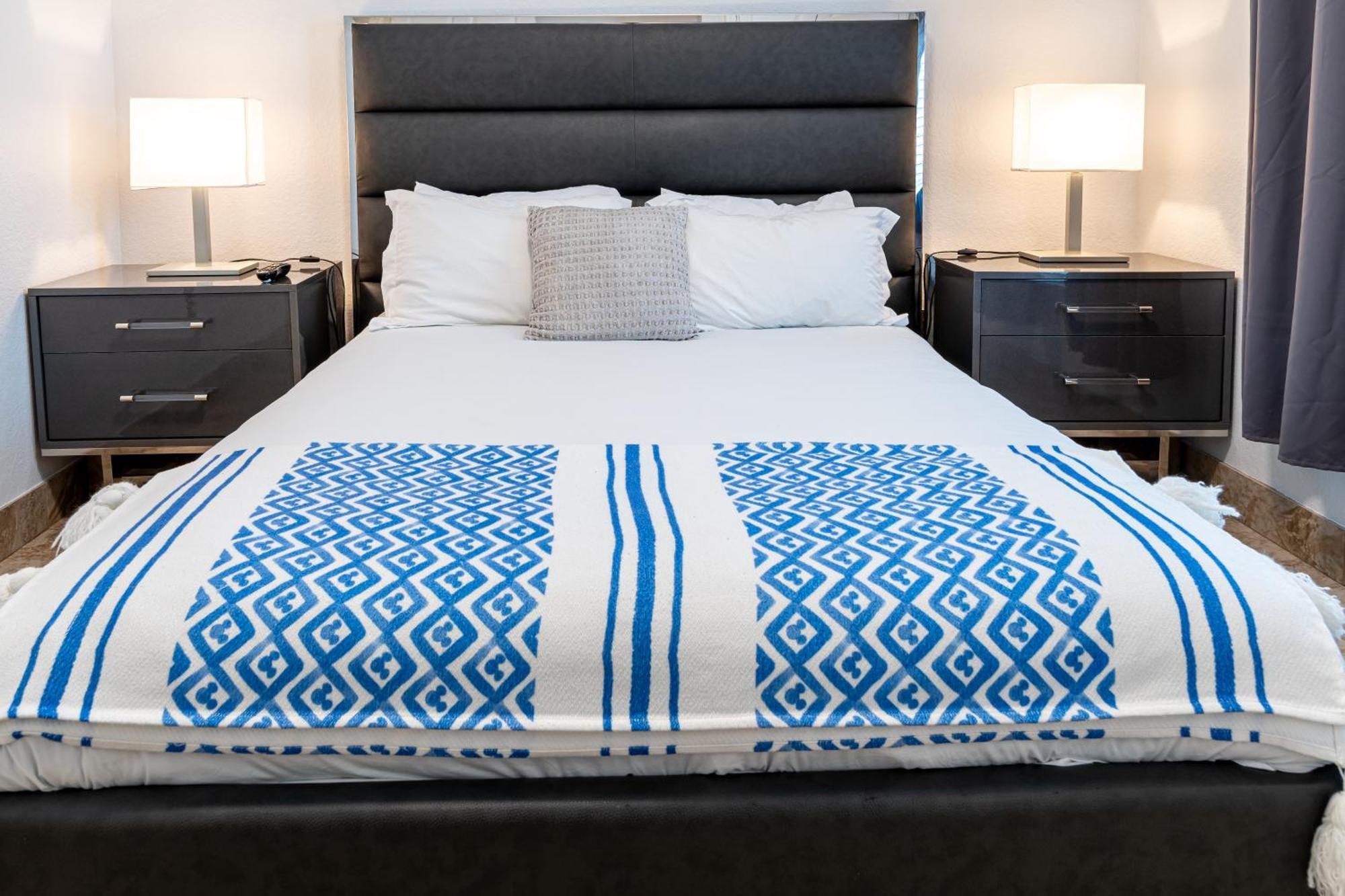 Apartment 3 Bedroom In Tuscana Resort , 15" From Disney Kissimmee Exteriör bild